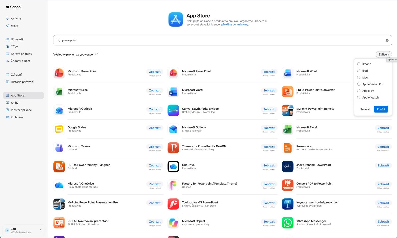 Výsledky hľadania „powerpoint“ v sekcii App Store v Apple School Manageri s tlačidlami Zobrazit a filtrom Zařízení (iPhone, iPad, Mac, Apple Vision Pro, Apple TV, Apple Watch); snímka z českej verzie ASM